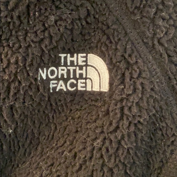 NORTHFACE BLACK JACKET. - Picture 2 of 3